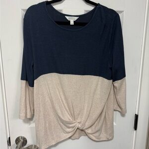 Color block front twist top